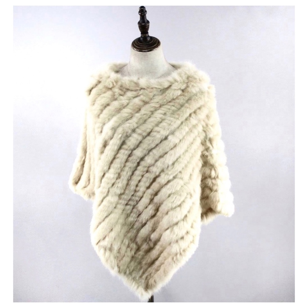 Black Rivet beautiful green rabbit fur poncho OS